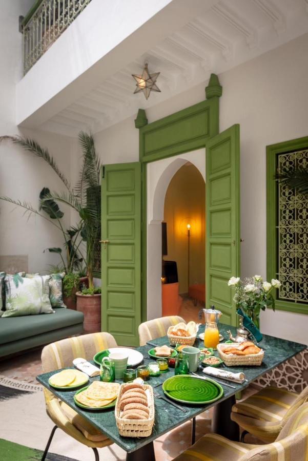 Riad Dar Adal Exclusivite 2 A 6 Personnes Petit Dejeuner Compris Place Jemaa El Fna Marrakesh Exteriör bild