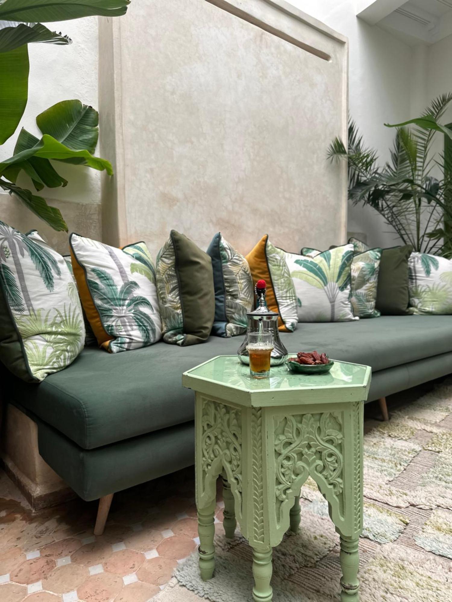 Riad Dar Adal Exclusivite 2 A 6 Personnes Petit Dejeuner Compris Place Jemaa El Fna Marrakesh Exteriör bild
