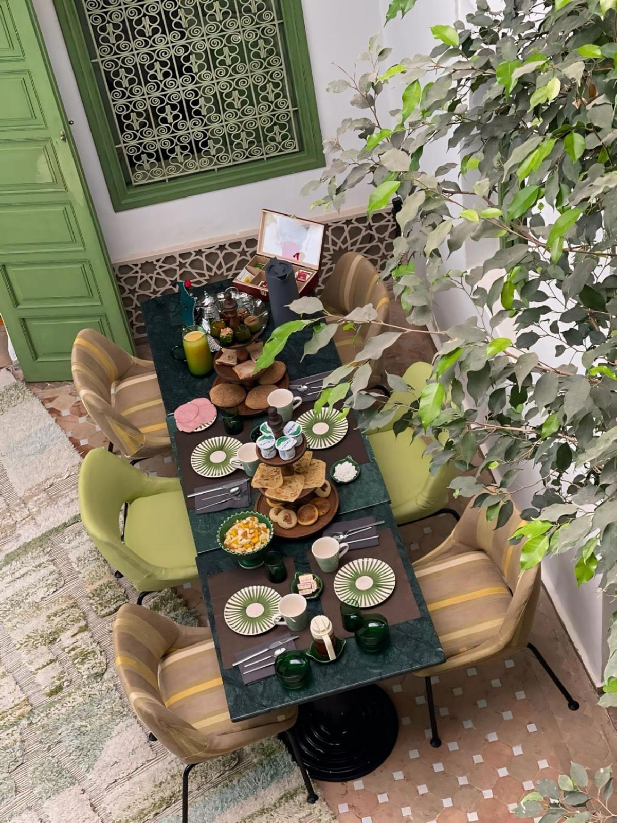 Riad Dar Adal Exclusivite 2 A 6 Personnes Petit Dejeuner Compris Place Jemaa El Fna Marrakesh Exteriör bild