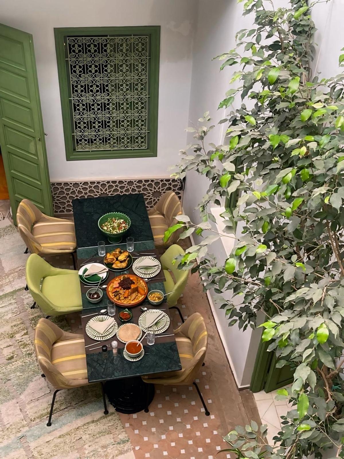 Riad Dar Adal Exclusivite 2 A 6 Personnes Petit Dejeuner Compris Place Jemaa El Fna Marrakesh Exteriör bild