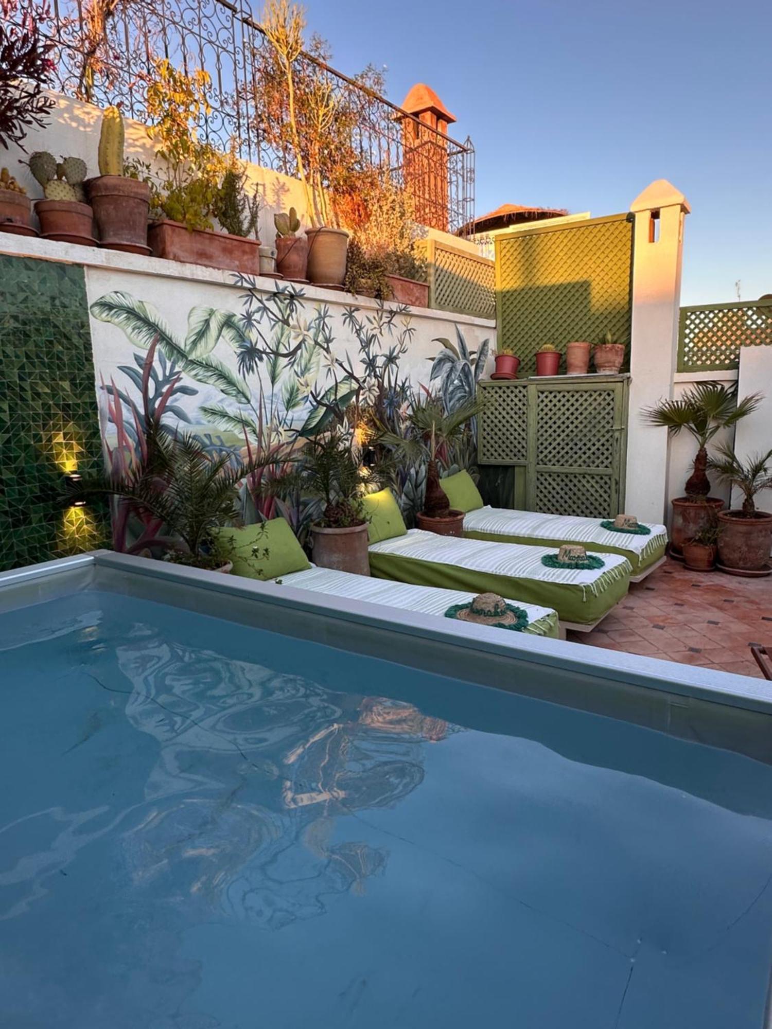 Riad Dar Adal Exclusivite 2 A 6 Personnes Petit Dejeuner Compris Place Jemaa El Fna Marrakesh Exteriör bild